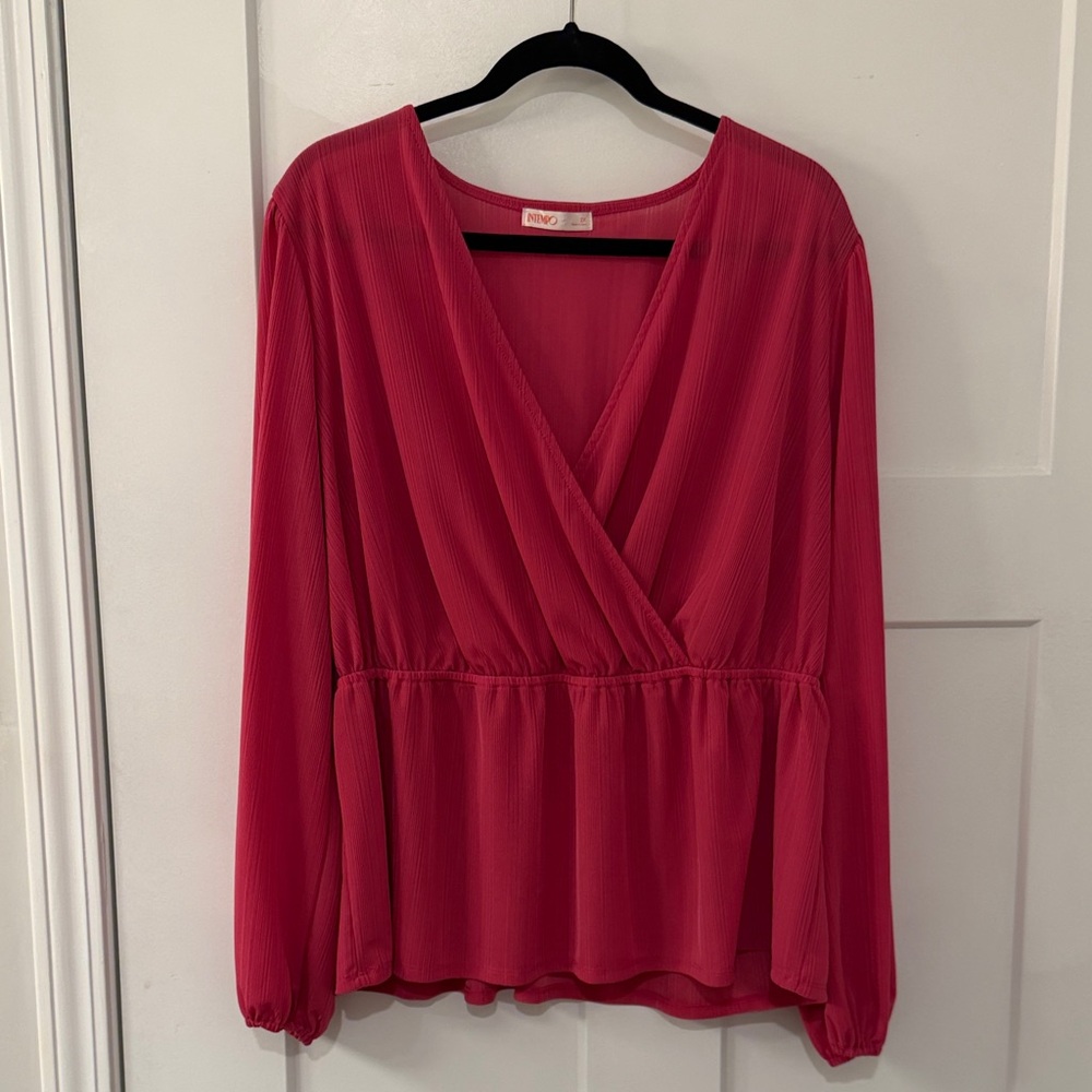Elegant pink V-Neck Blouse